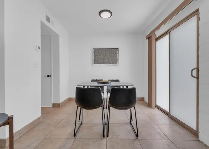 Trendy Cozy Townhome With Pool * Tucson